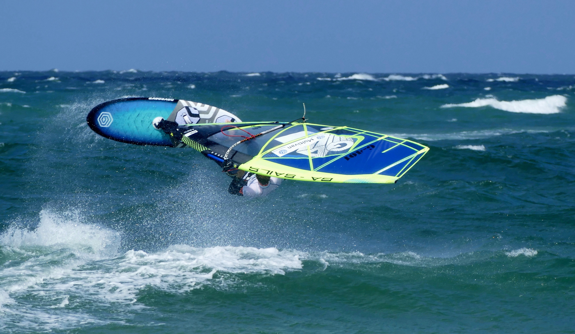 Surfer vor Sylt