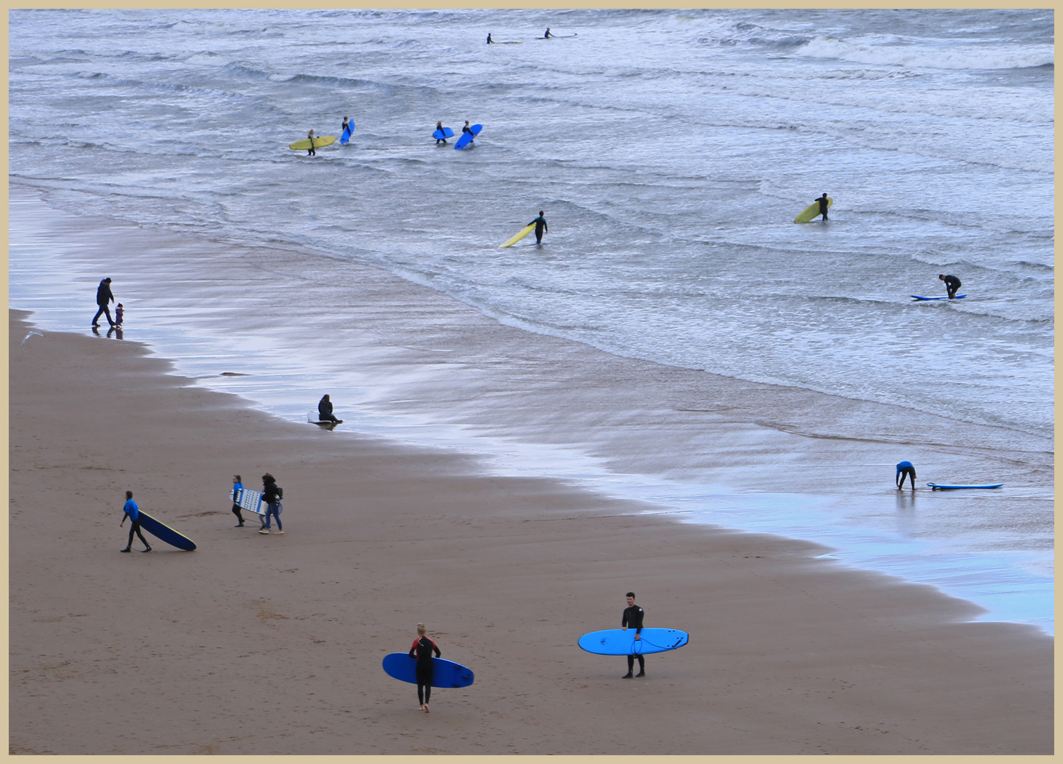 surfers at tynemouth 3