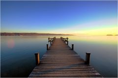 Surfersteg am Starnberger See im Abendlicht