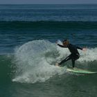 Surfeur sur le spot de Chinchorro, Arica, Chile