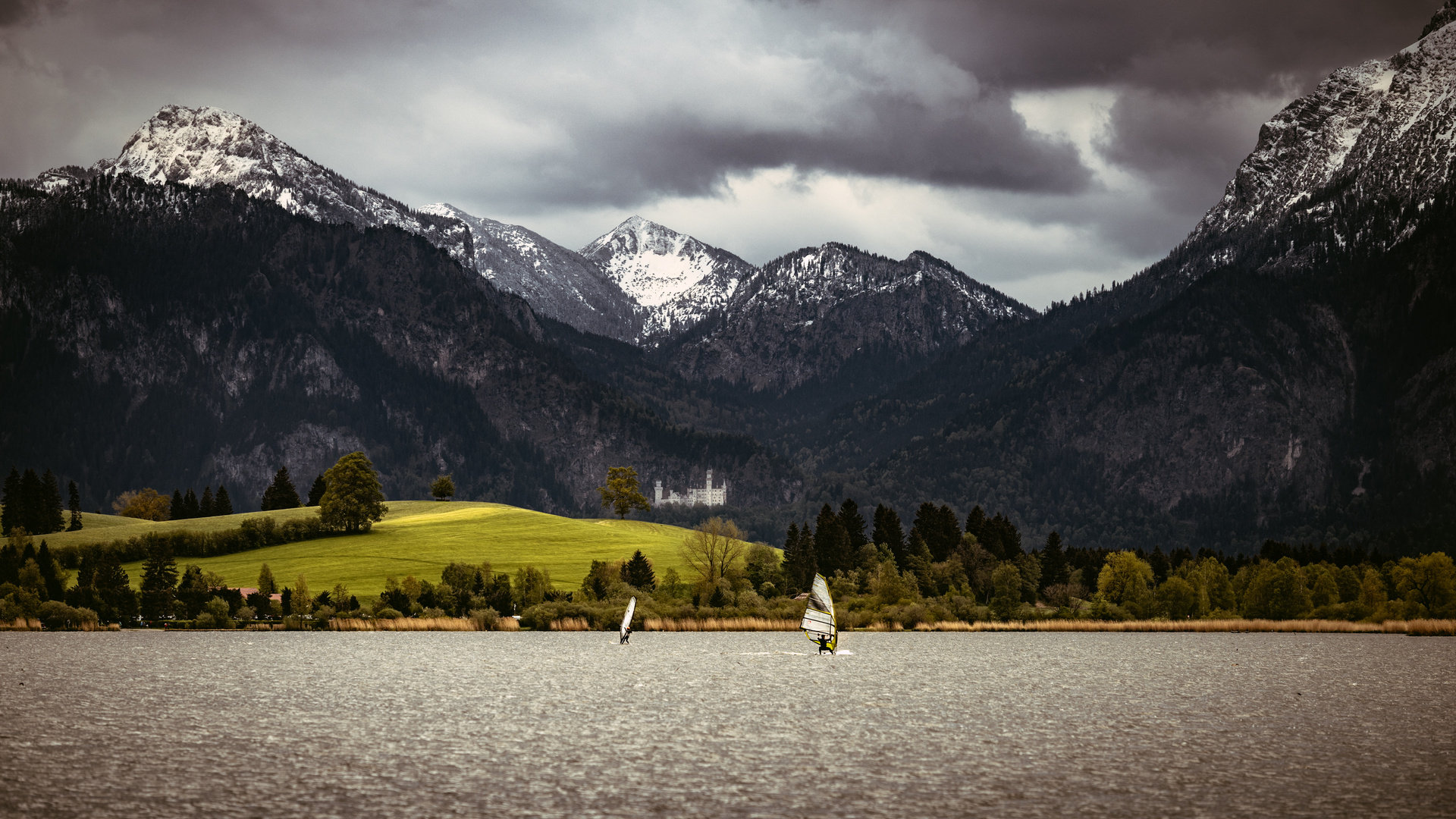 Surfin Neuschwanstein