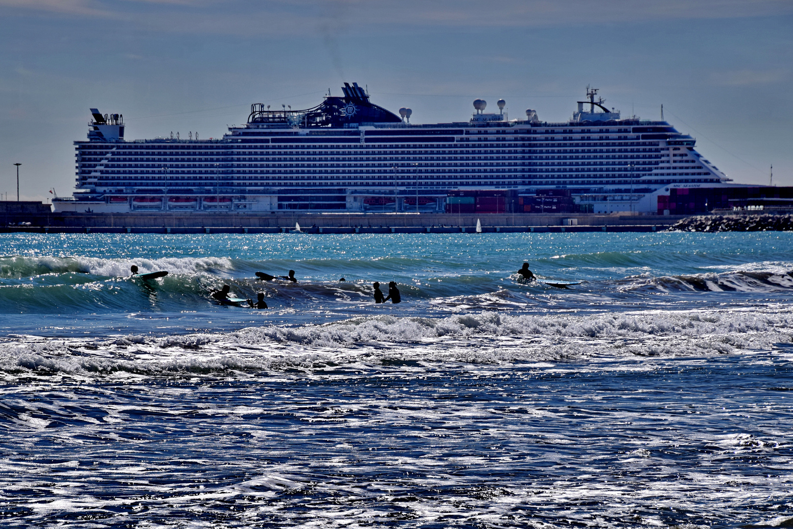 Surfing & Cruising