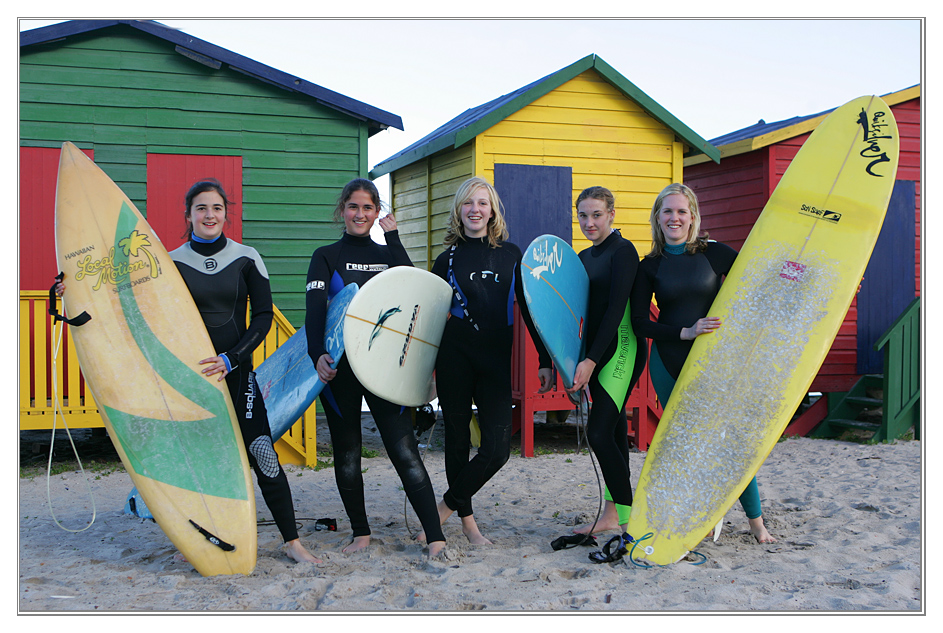 " Surfing girls "