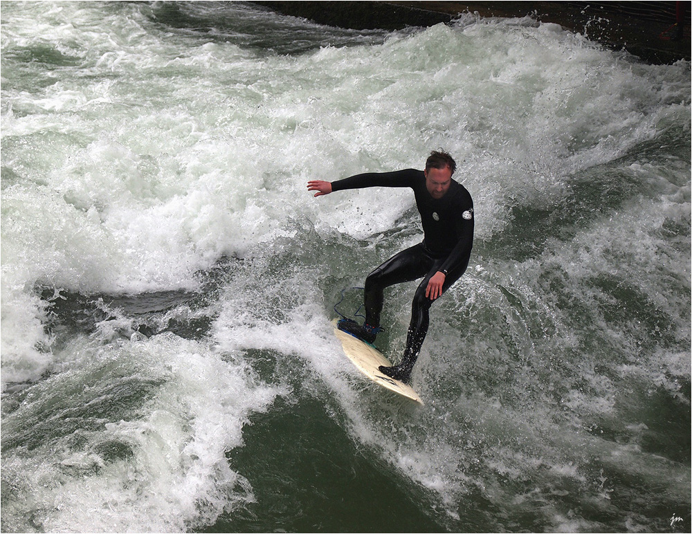 Surfing in Munich