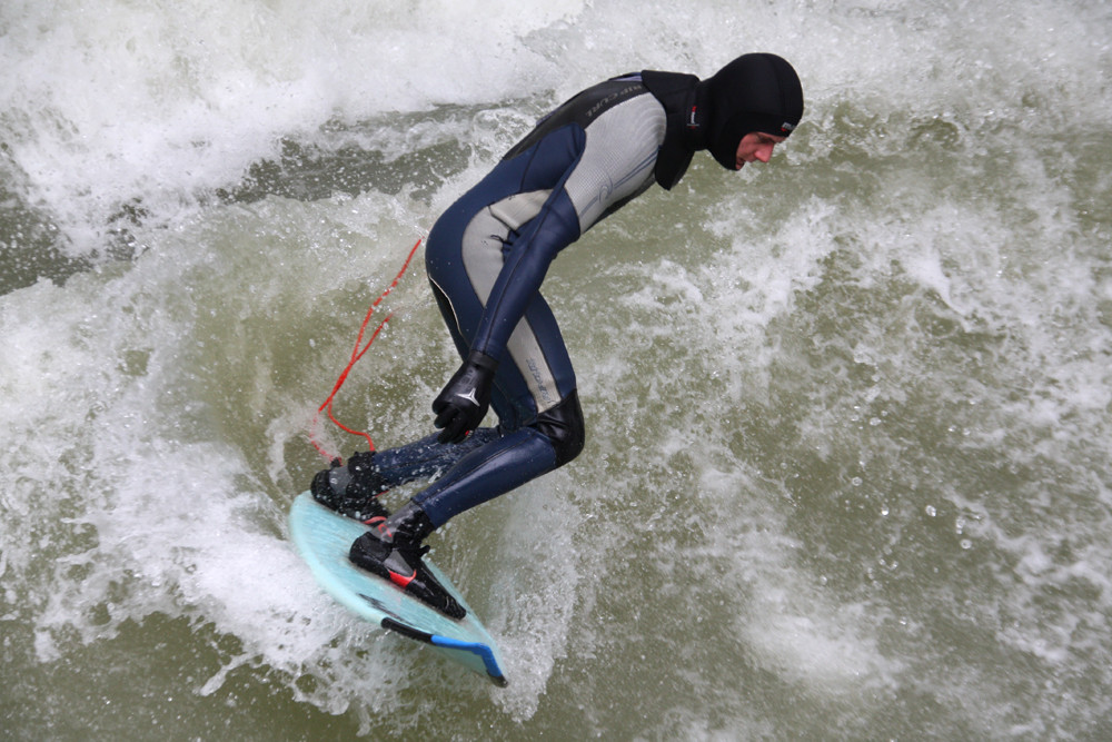 Surfing Munich 1