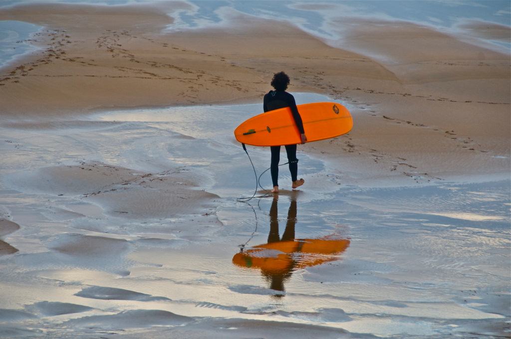 Surfista en Zarautz