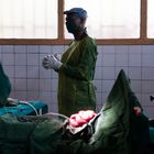 Surgery in Cameroon (4)