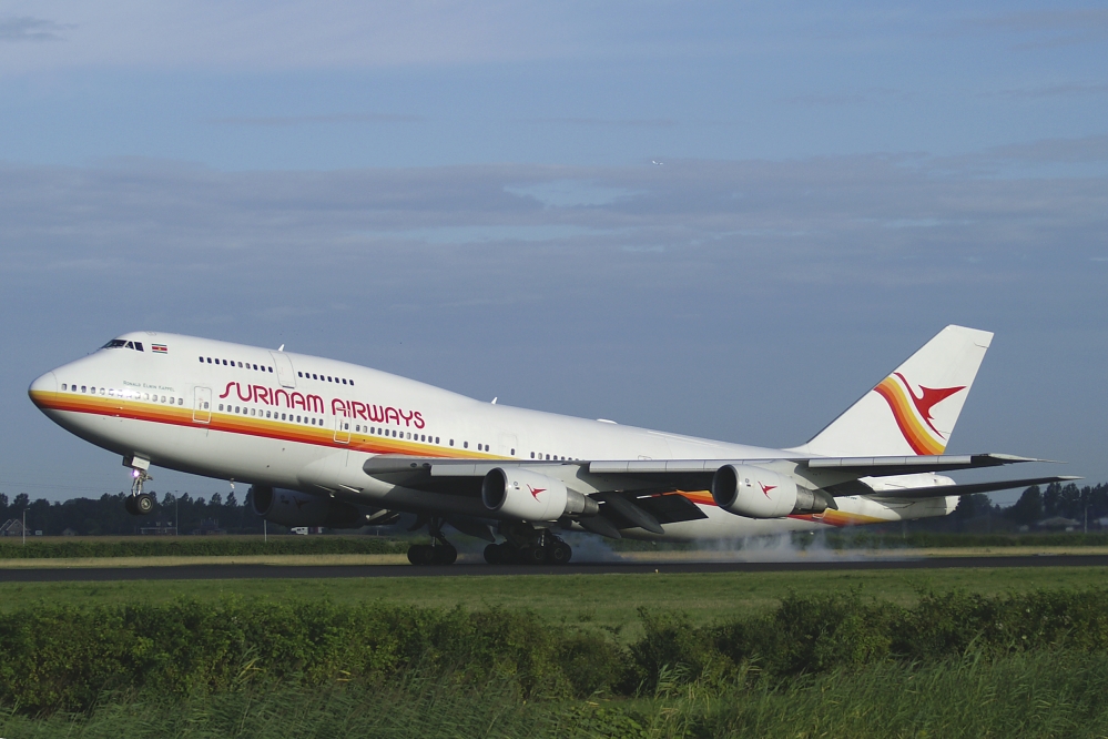 Surinam 747