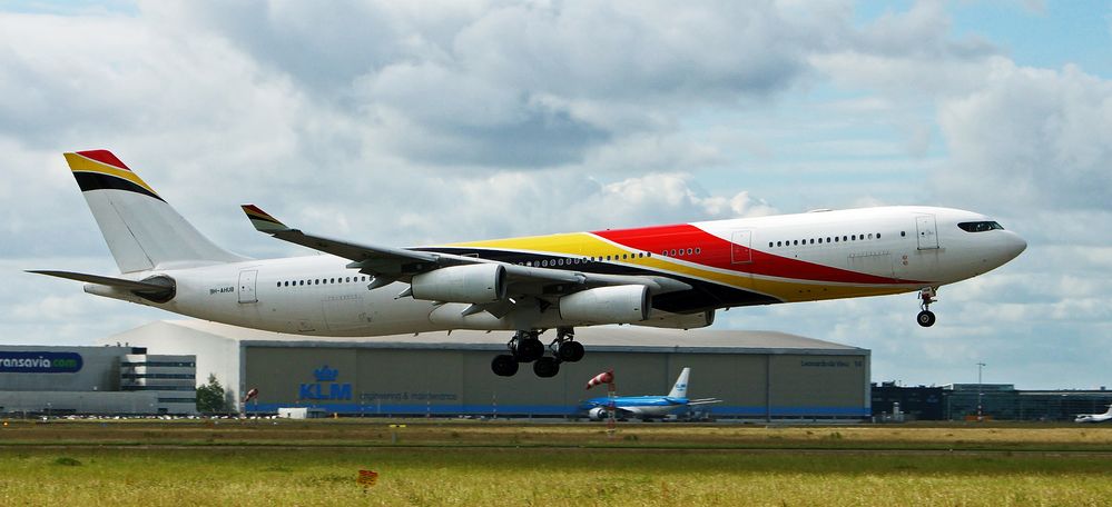 SURINAM AIRWAYS