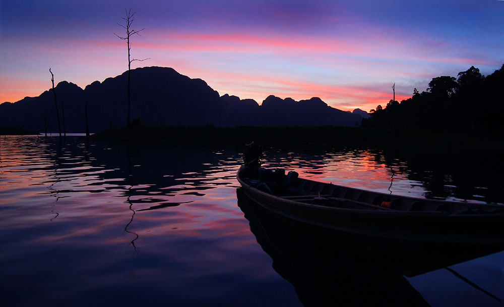 Surise am Chieo Lan Lake, Khao Sok (Smiley Lake House)