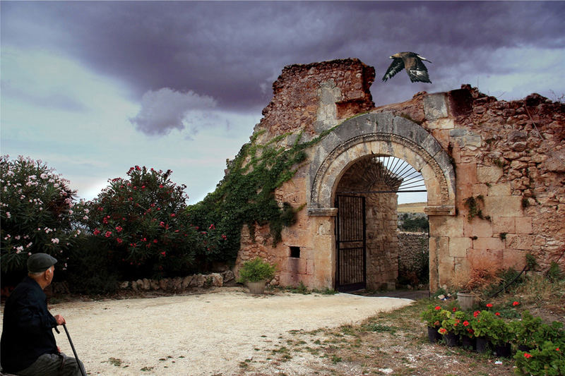 Surrealismo - Il luogo della ragione : " La porta dell'io"