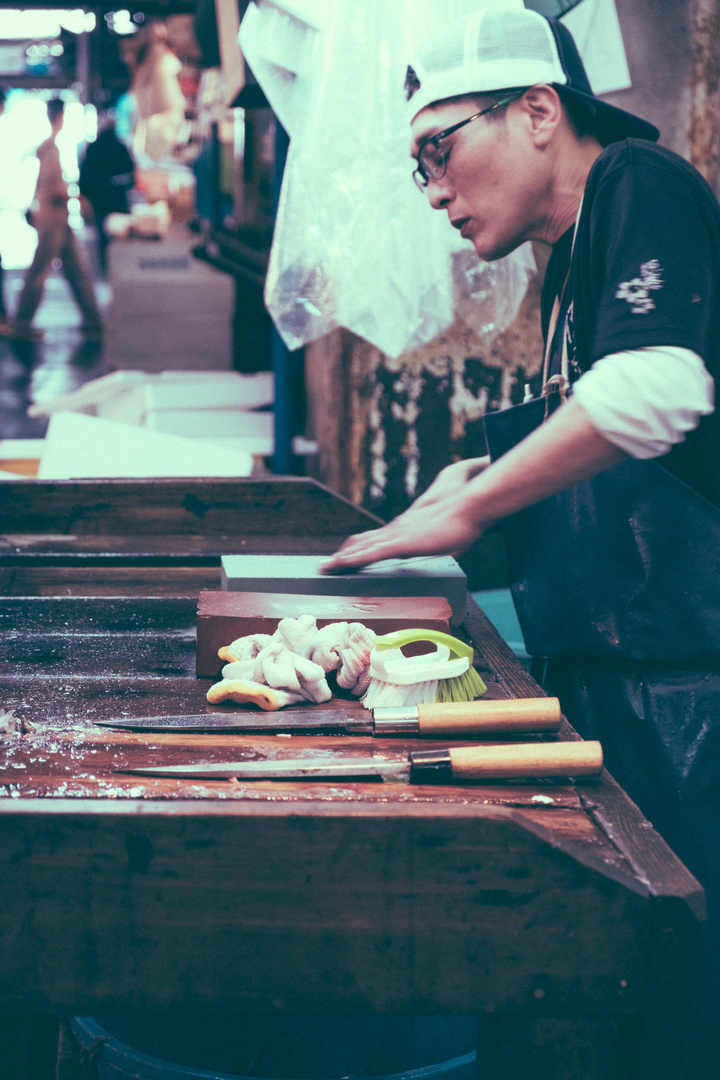 Sushi knife sharpening