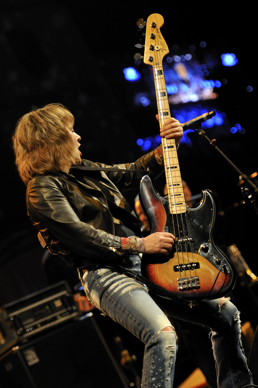 Suzi Quatro .....