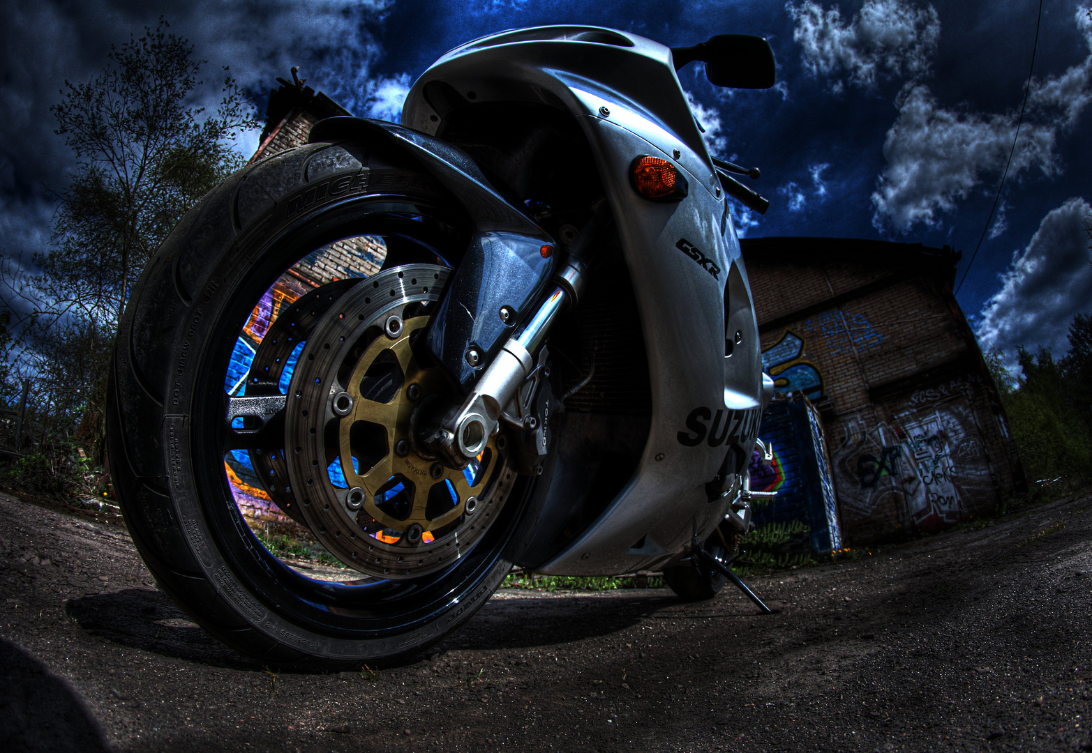 Suzuki GSX R