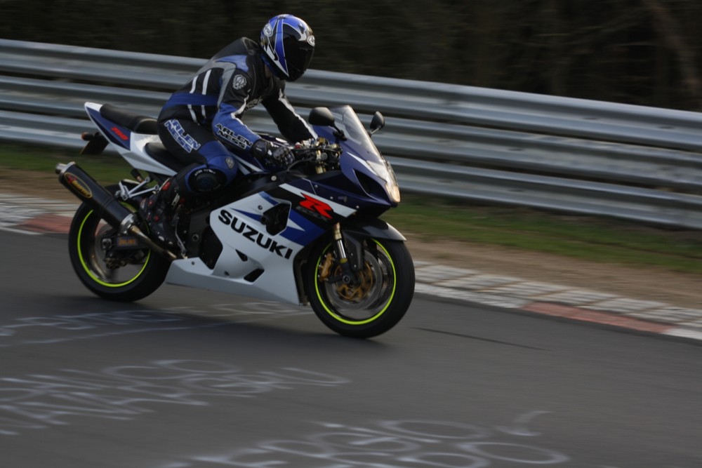 Suzuki GSX R Hocheichen Nürburgring