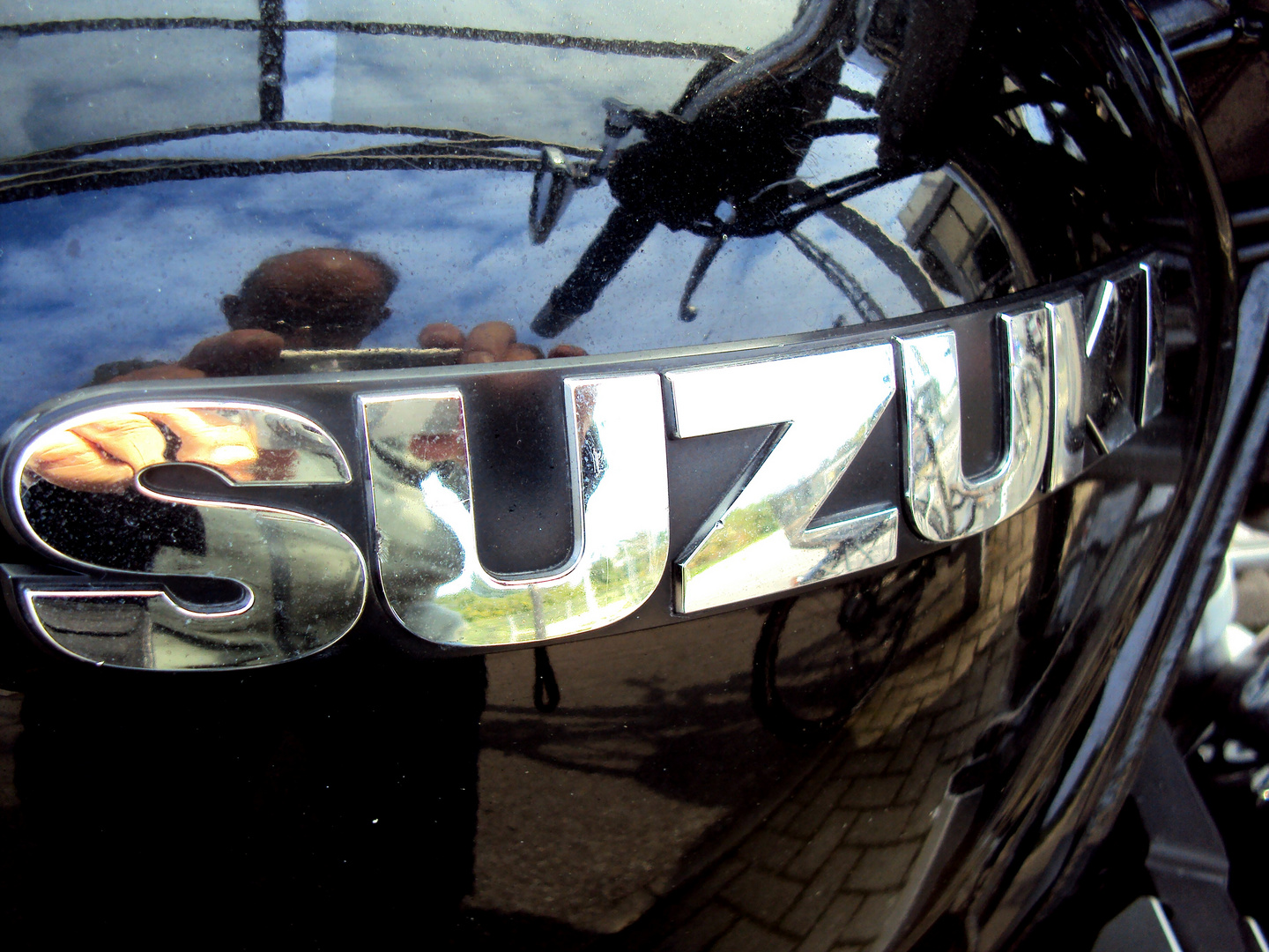 SUZUKI in Cinemascope