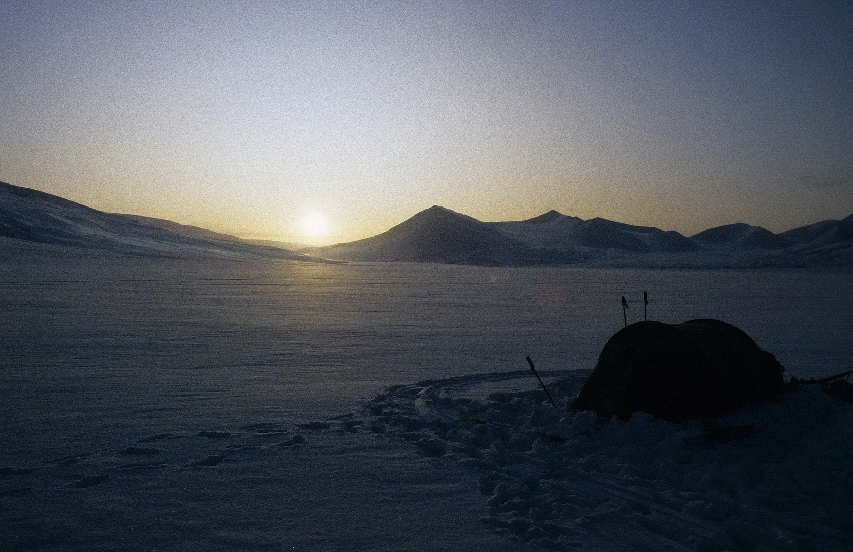 Svalbard - Mittagssonne im Spätwinter