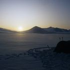 Svalbard - Mittagssonne im Spätwinter