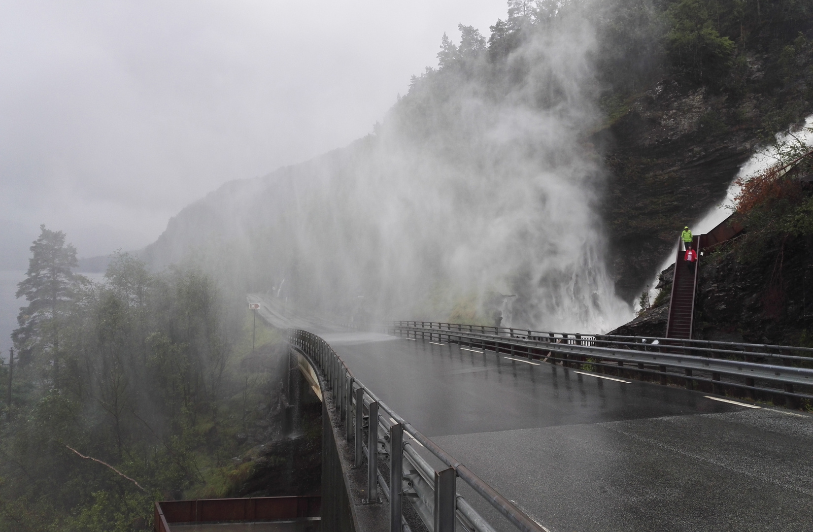 Svandalsfossen