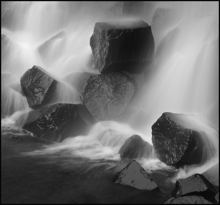 Svartifoss