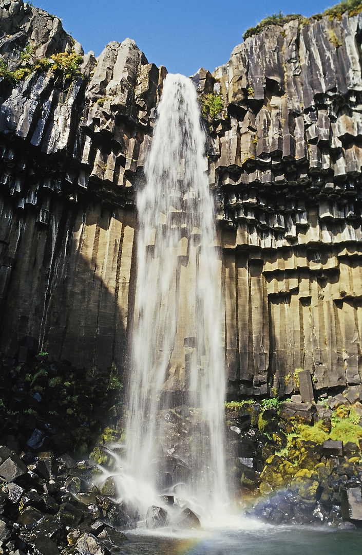 Svartifoss 01 