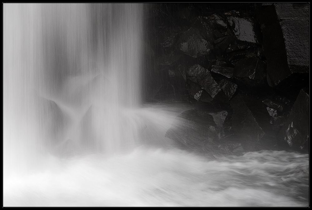 Svartifoss