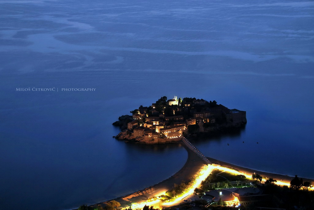 Sveti Stefan at night