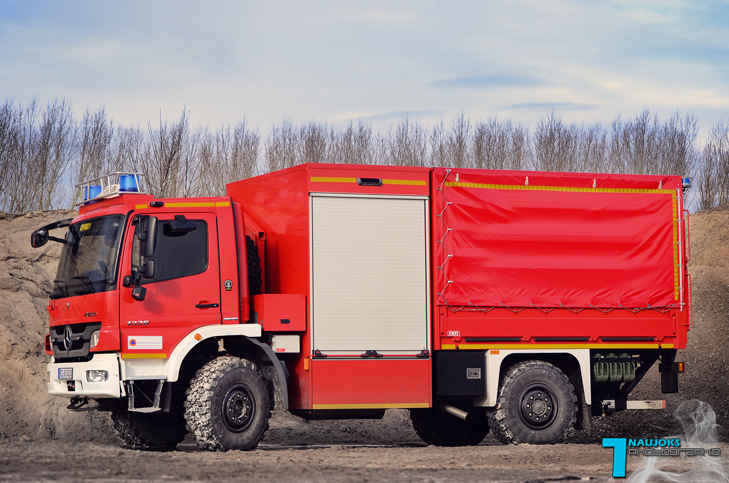 SW 2000 der Kreisfeuerwehrzentrale in Elmenhorst (seitlich)