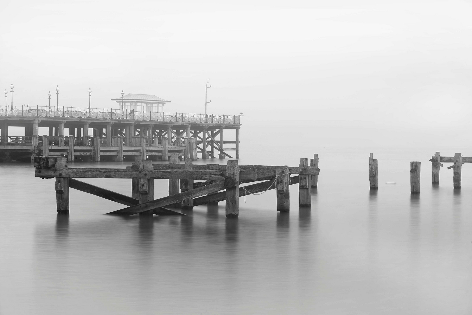 Swanage pier und old pier