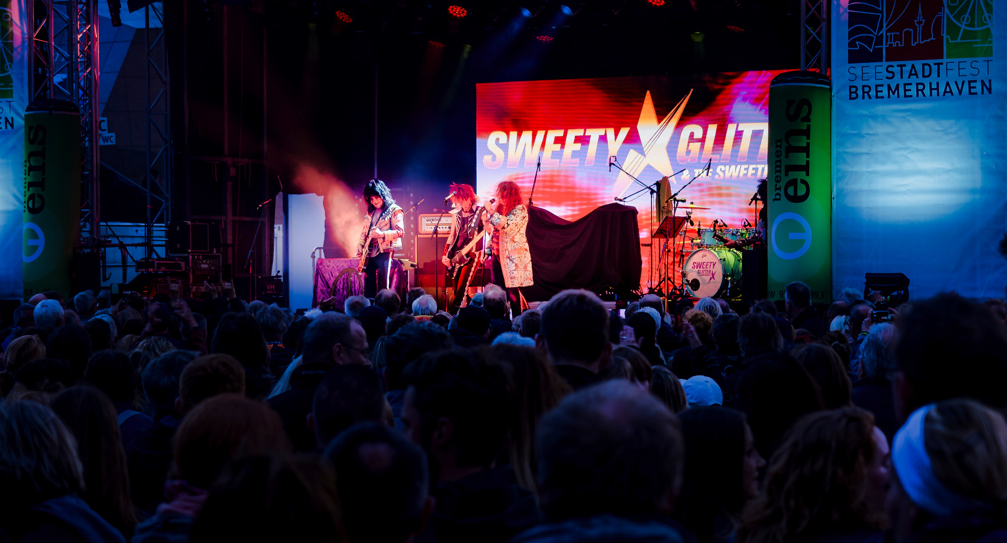 SWEETY GLITTER & THE SWEETHEARTS 