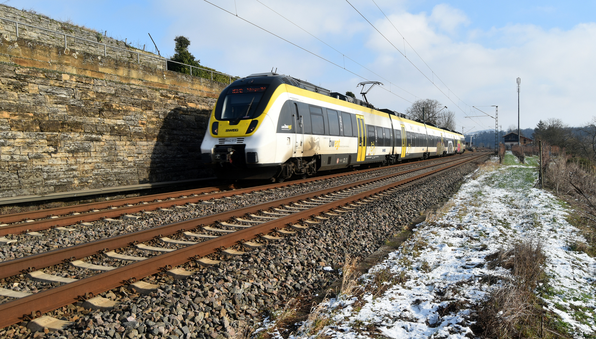 SWEG auf der Neckar-Frankenbahn bei Lauffen  a.Neckar 19.1.2024