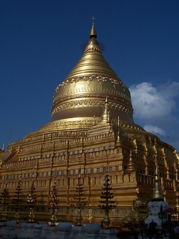 Swezigon-Pagode in Bagan
