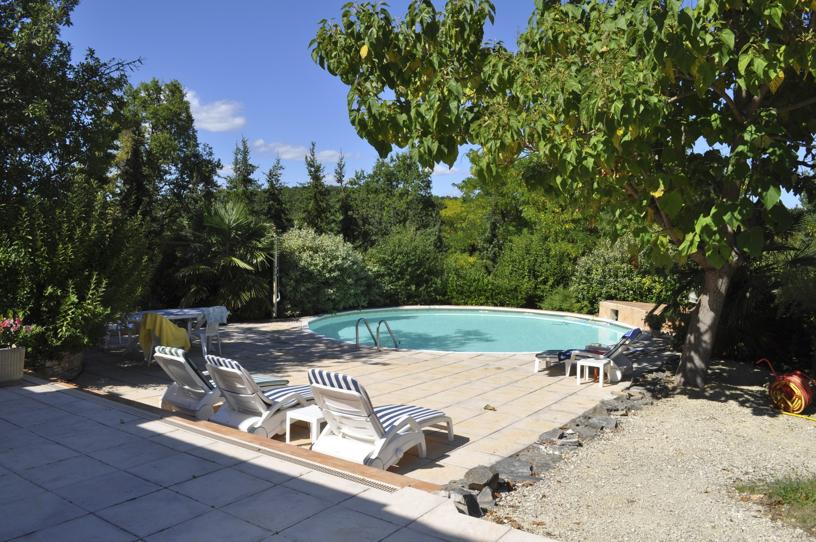 swimmingpool at "Les Carroux"