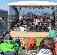 Swing Breeze und Oldtimertreffen im Hafen Ribnitz