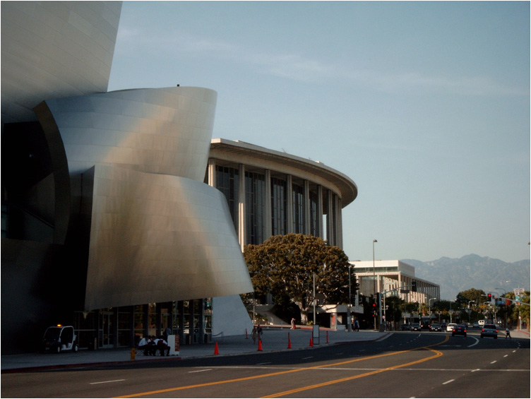 swing with gehry V