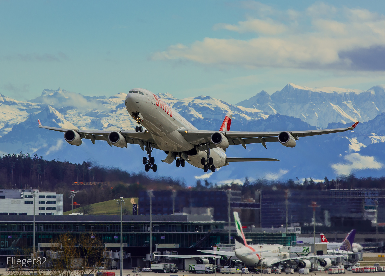 Swiss A340-300 departure ....