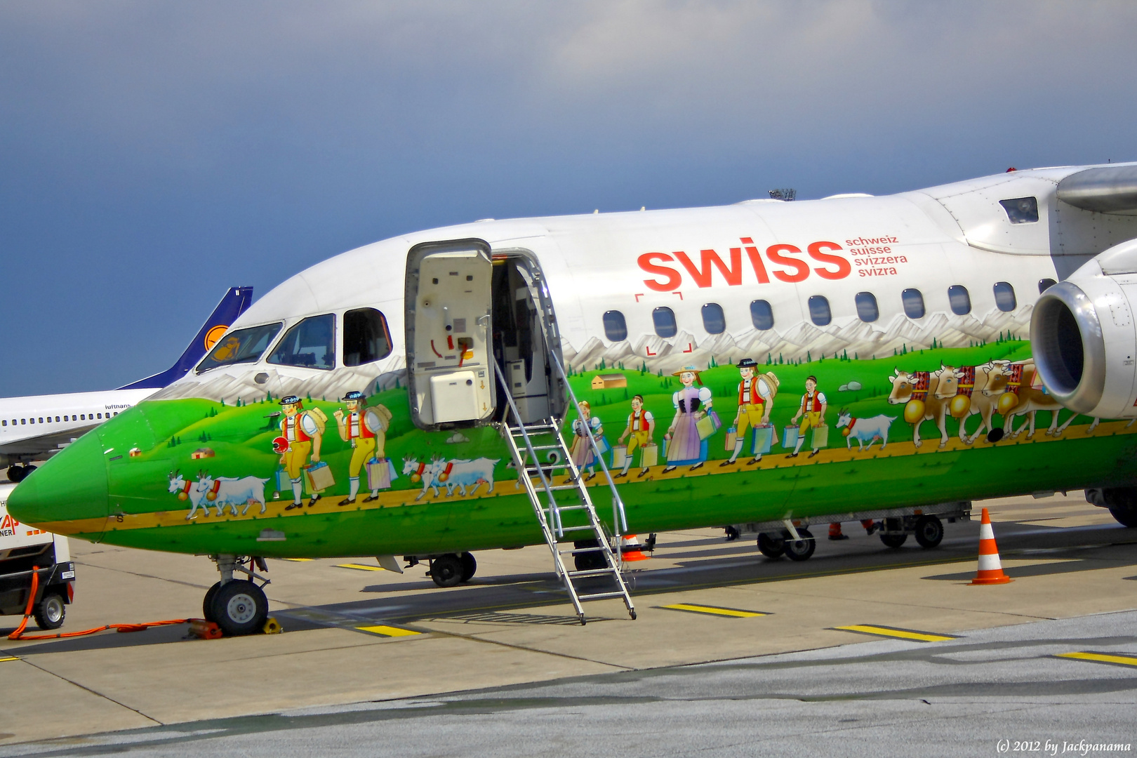 Swiss BAe 146-RJ100 (HB-IYS) "Shopping paradise Zürich airport"