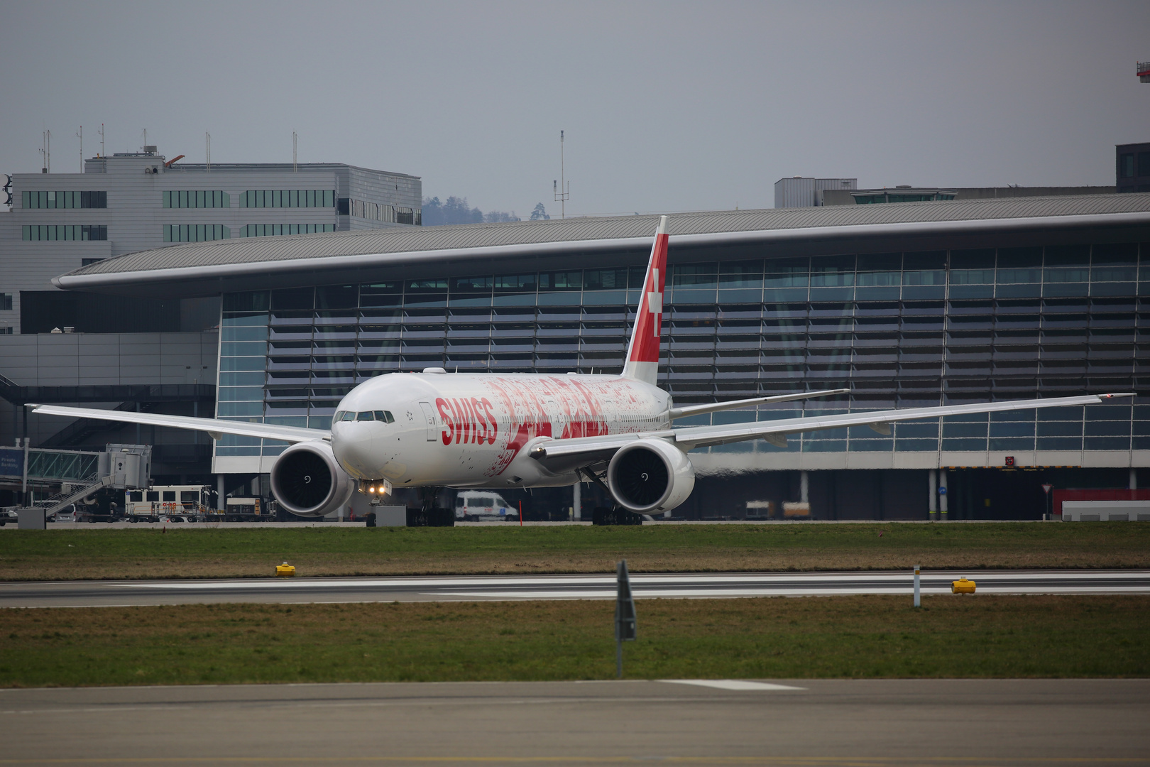 Swiss Boeing 777-300ER HB-JNA