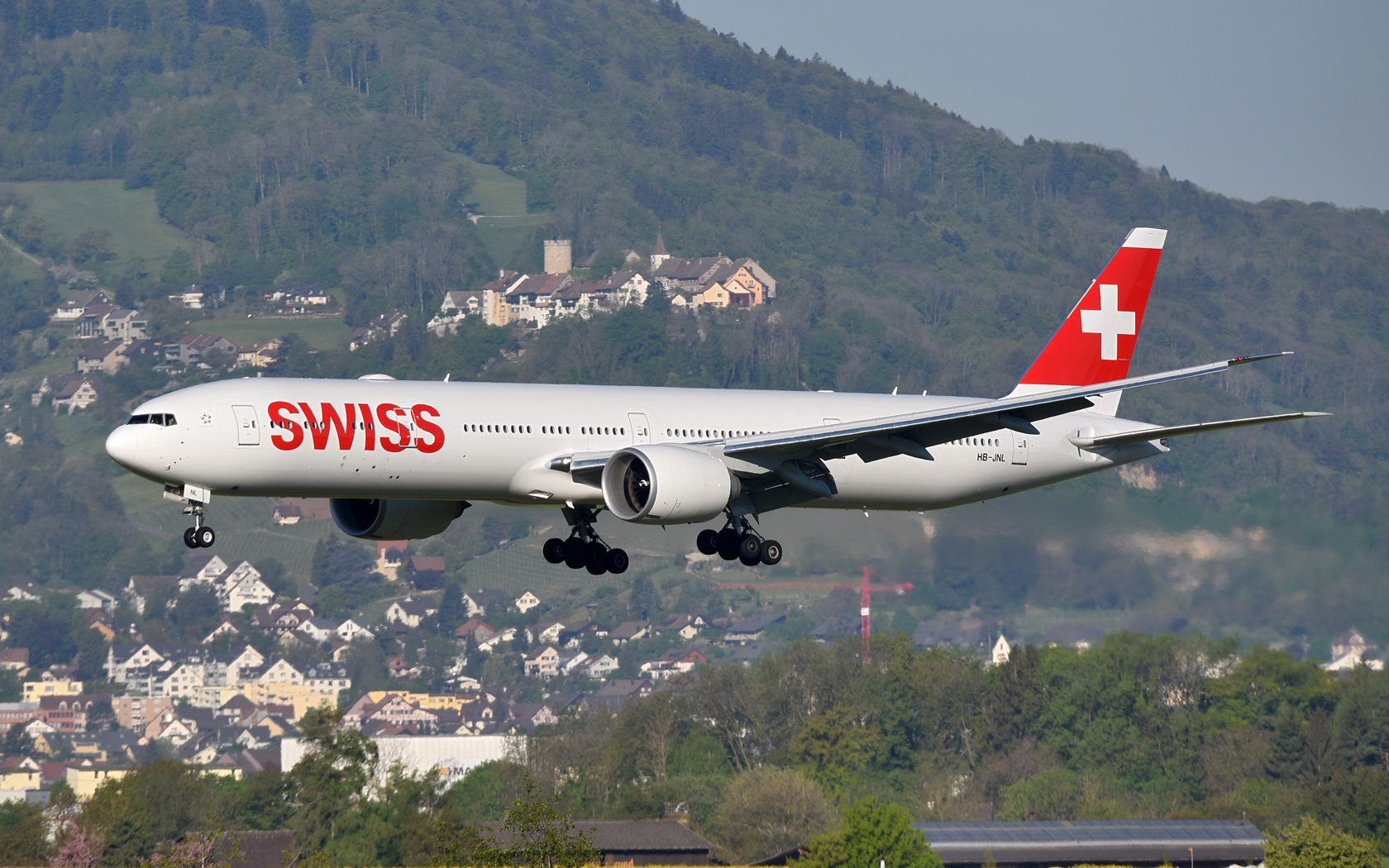 Swiss Boeing 777-300ER HB-JNL 