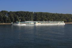 "Swiss Crown" auf dem Rhein bei Worms