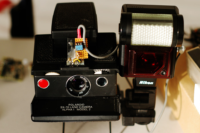 SX-70 Blitzadapter