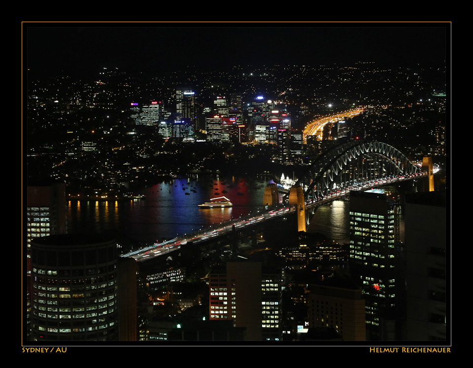 Sydney Harbour Bridge and Lavender Bay from Westfield Tower, Sydney, NSW / AU