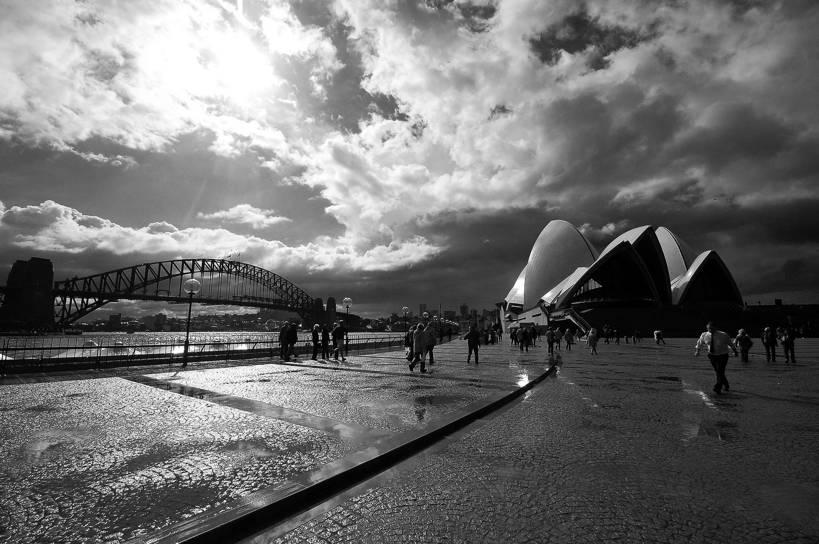 Sydney Harbour Bridge mit Oper