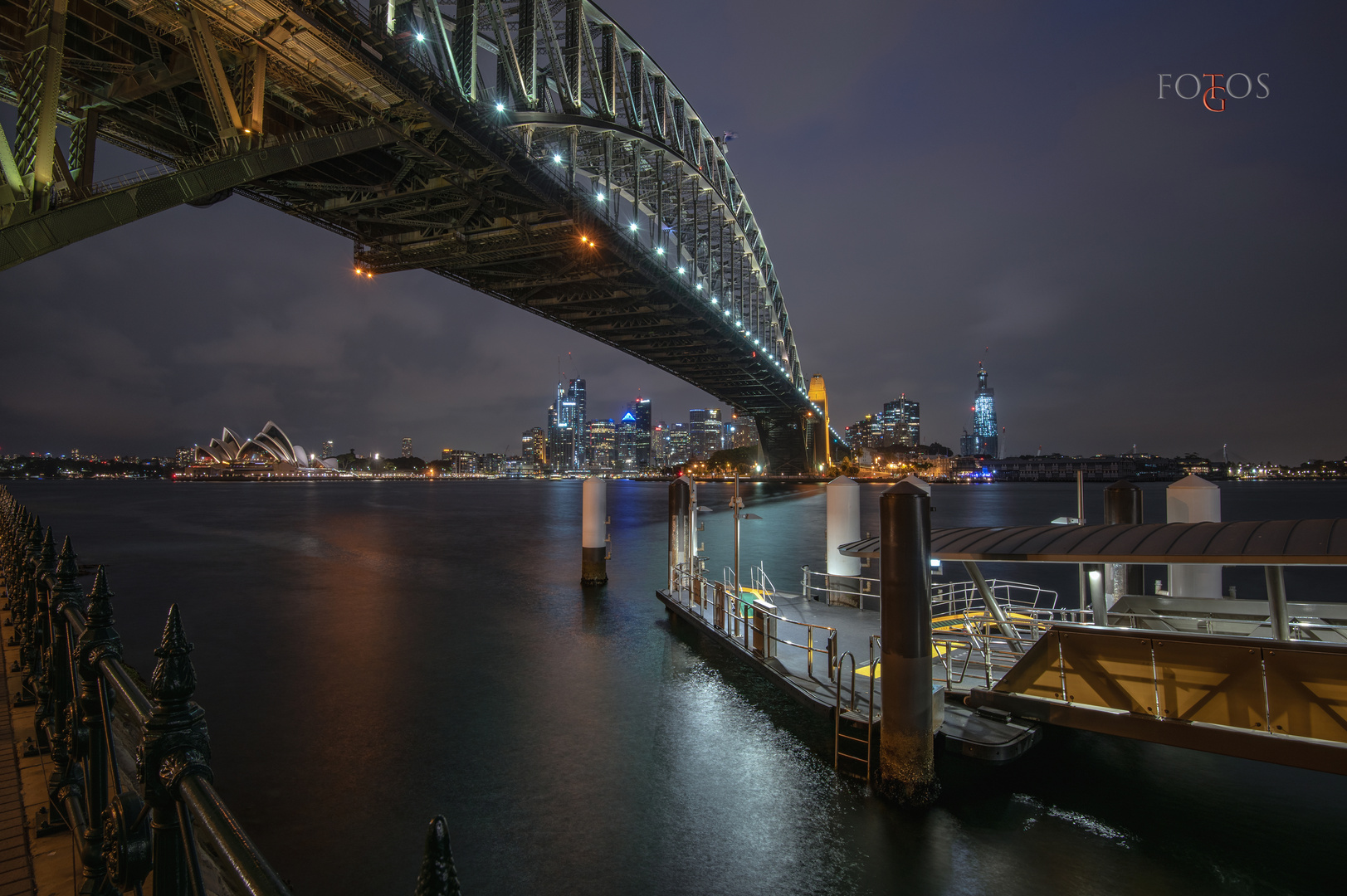 Sydney - Milsons Point Wharf 