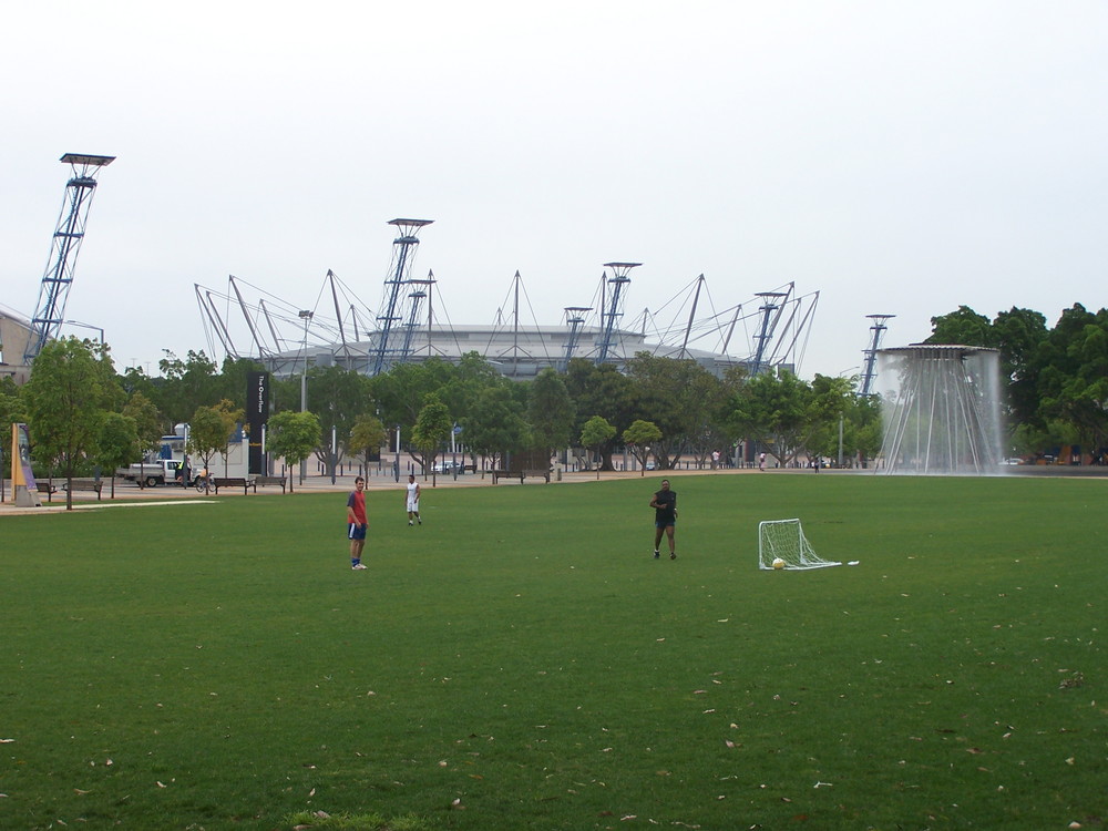 Sydney Olympic Park, ANZ-Stadion und Olympische Flamme der Spiele 2000 in Sydney