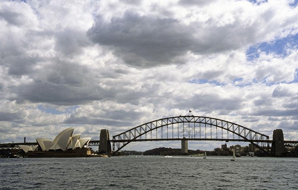 Sydney / Opera House and Harbour Bridge