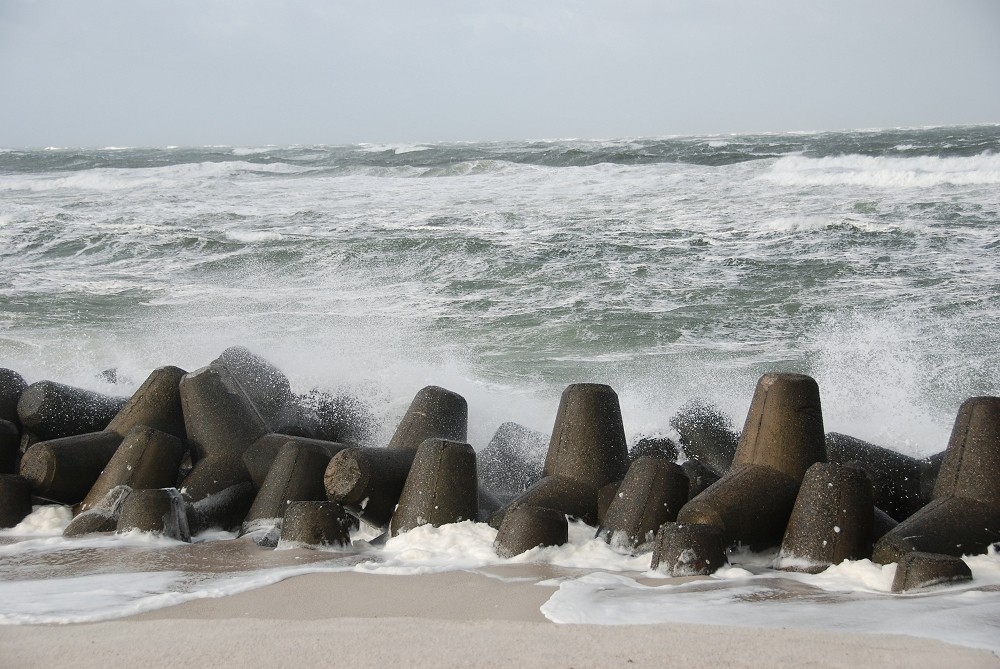 SYLT 2009 - Orkantief Dennis - HÖRNUM - Insel - Meer - Tetrapoden