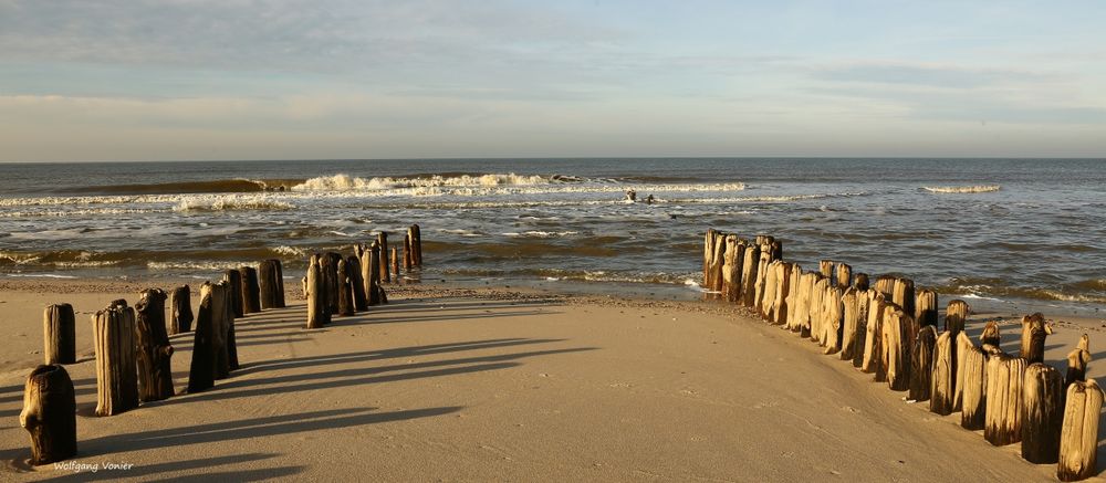 Sylt- Buhnen am Strand vom Klappholttal