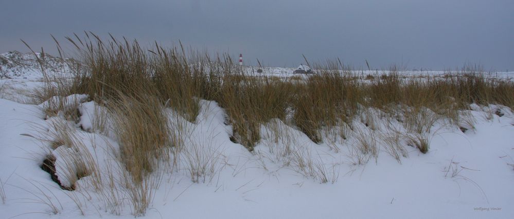 Sylt-Ellenbogen bei Eis und Schnee mit Leuchturm Ost