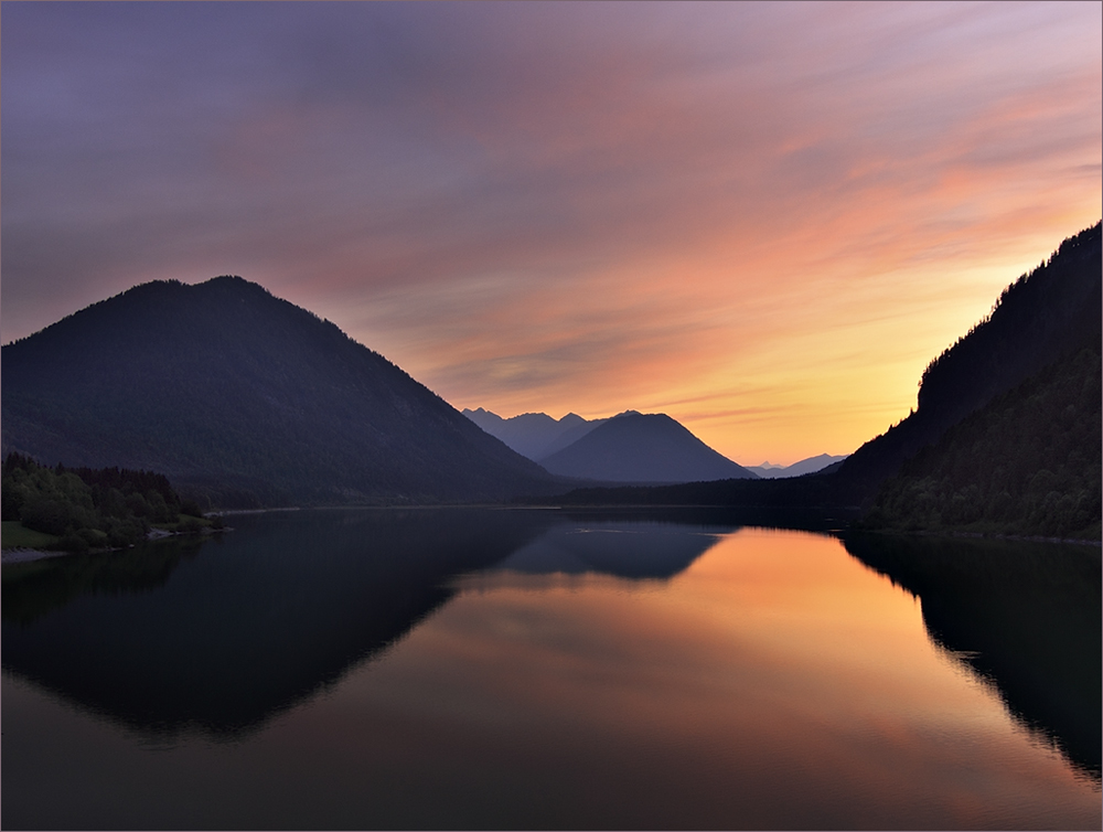 Sylvensteinspeicher am Abend